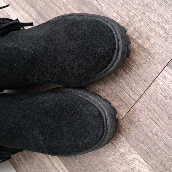 NEW! Sam Edelman suede boots with fringe detail - Picture 2 of 14